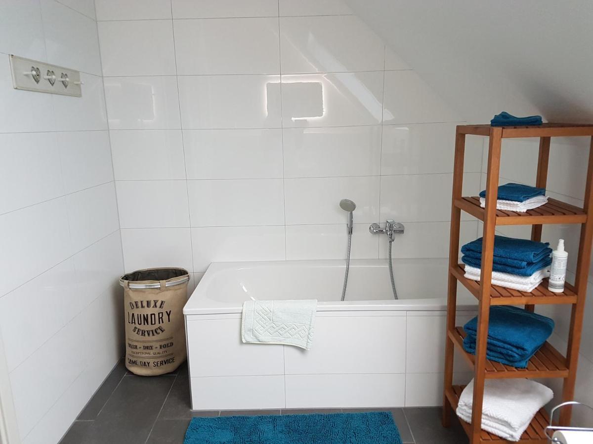 Appartment Rheinaue Дуйсбург Екстериор снимка