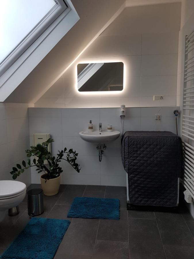 Appartment Rheinaue Дуйсбург Екстериор снимка